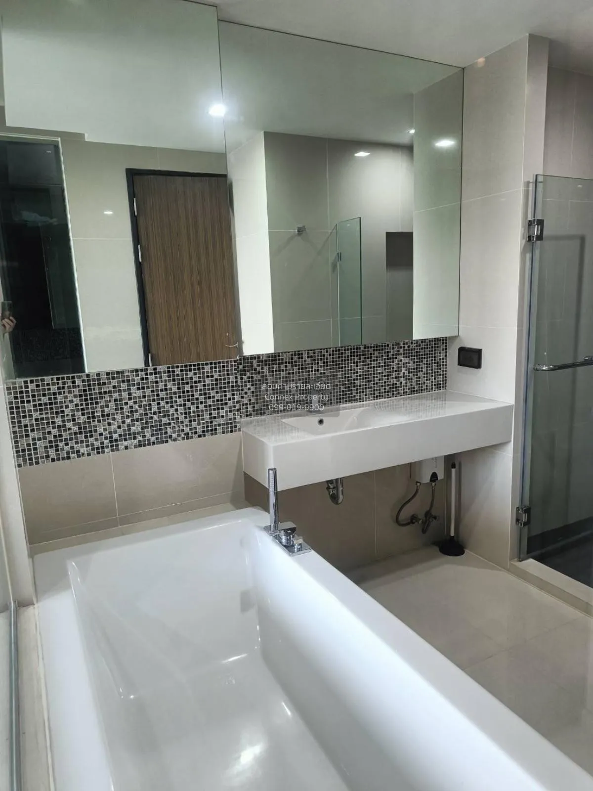 For Rent Condo , RHYTHM Sukhumvit 44/1 , BTS-Phra Khanong , Phra 