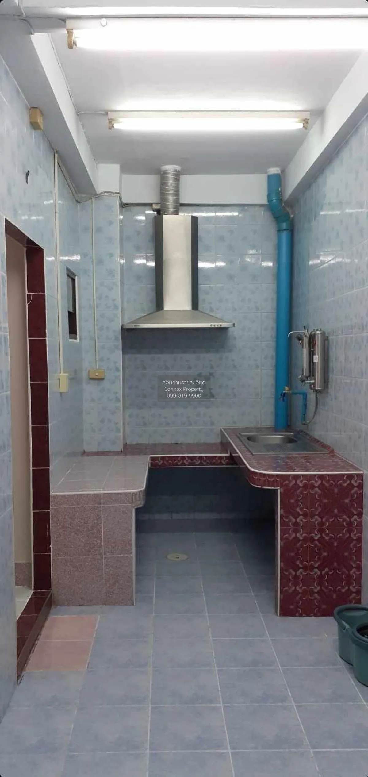 ขายทาวน์เฮ้าส์/ทาวน์โฮม  หมู่บ้านเกษมทอง ซอยเพชรเกษม 114 หนองค้าง