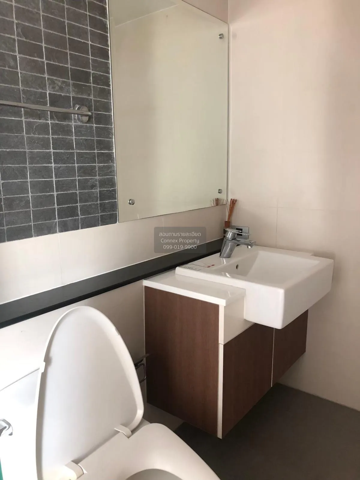 เช่าคอนโด  เดอะเครสท์ สุขุมวิท49 BTS-ทองหล่อ คลองเตยเหนือ เขต วัฒ