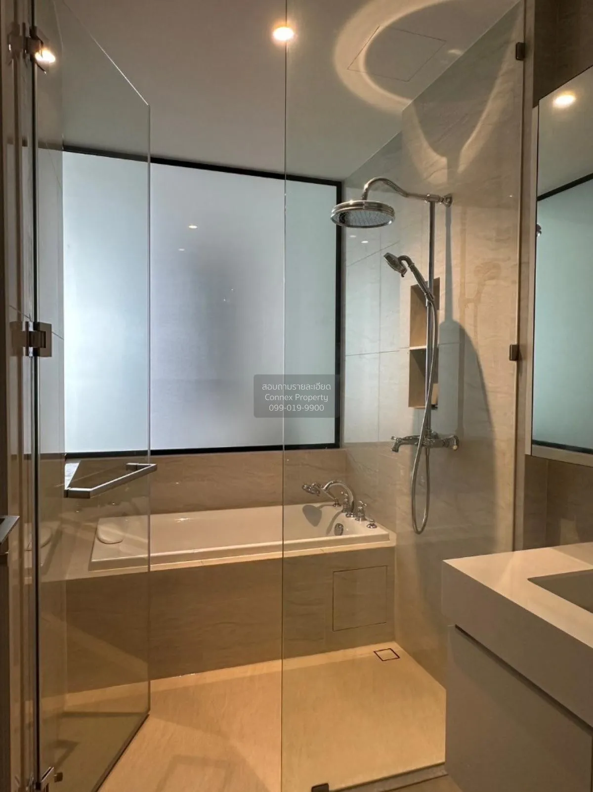 For Rent Condo , Muniq Langsuan , BTS-Ratchadamri , Lumpini , Pat