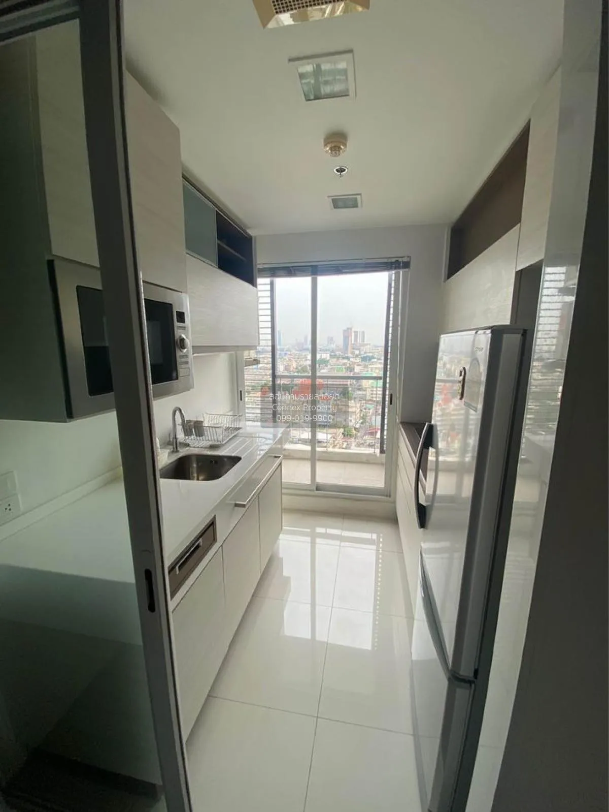 เช่าคอนโด  เดอะ รูม สาทร - ตากสิน BTS-โพธิ์นิมิตร บางยี่เรือ เขต 