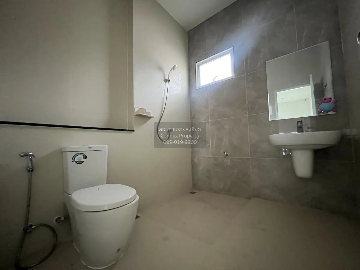 For Sale House , Villa Charmchuree Ramintra - Hathairat , Bang Ch