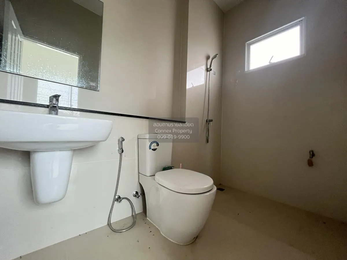 For Sale House , Villa Charmchuree Ramintra - Hathairat , Bang Ch