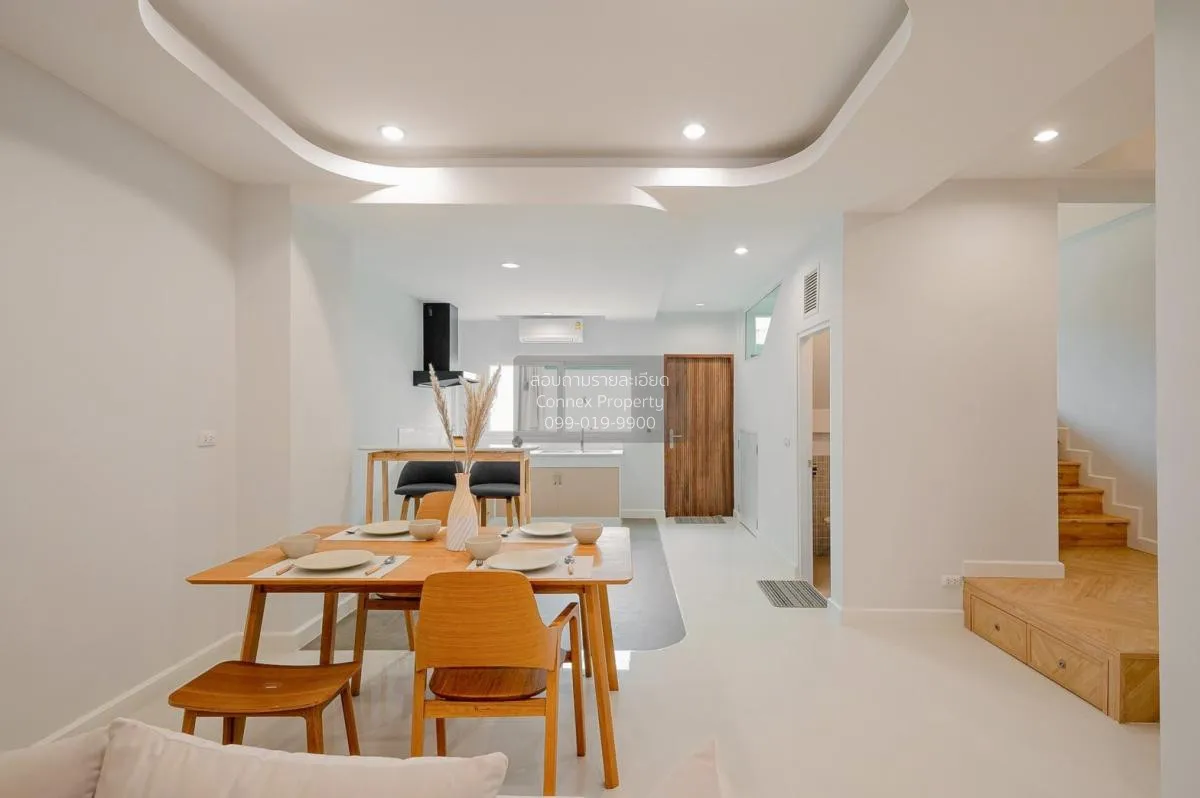 For Sale 2-storey townhome renovated Pridi 21 , wide frontage , n