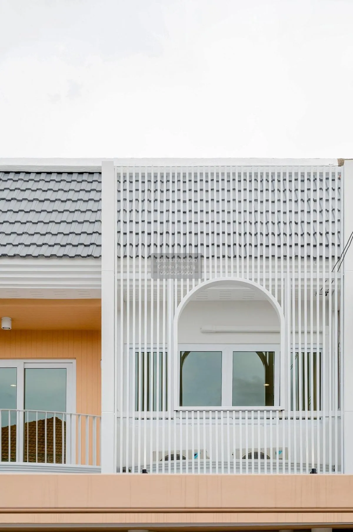 For Sale 2-storey townhome renovated Pridi 21 , wide frontage , n 2