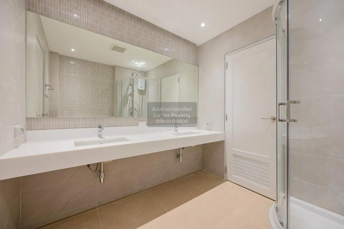 For Sale 2-storey townhome renovated Pridi 21 , wide frontage , n