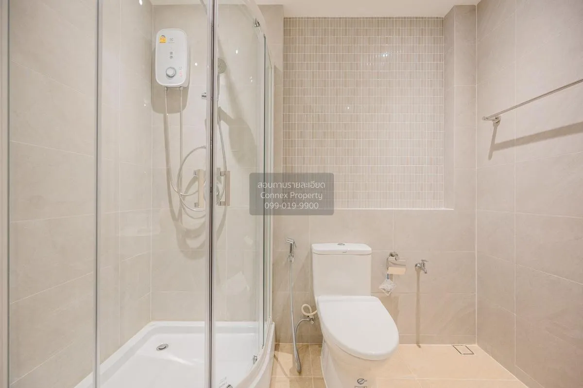 For Sale 2-storey townhome renovated Pridi 21 , wide frontage , n