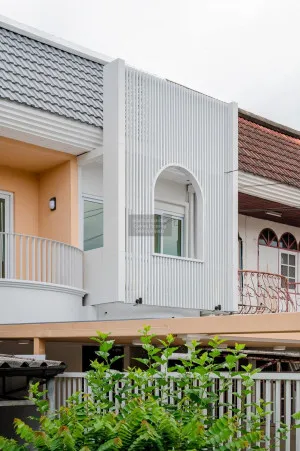 For Sale 2-storey townhome renovated Pridi 21 , wide frontage , newly renovated , Phra Khanong Nuea , Watthana , Bangkok , CX-87850