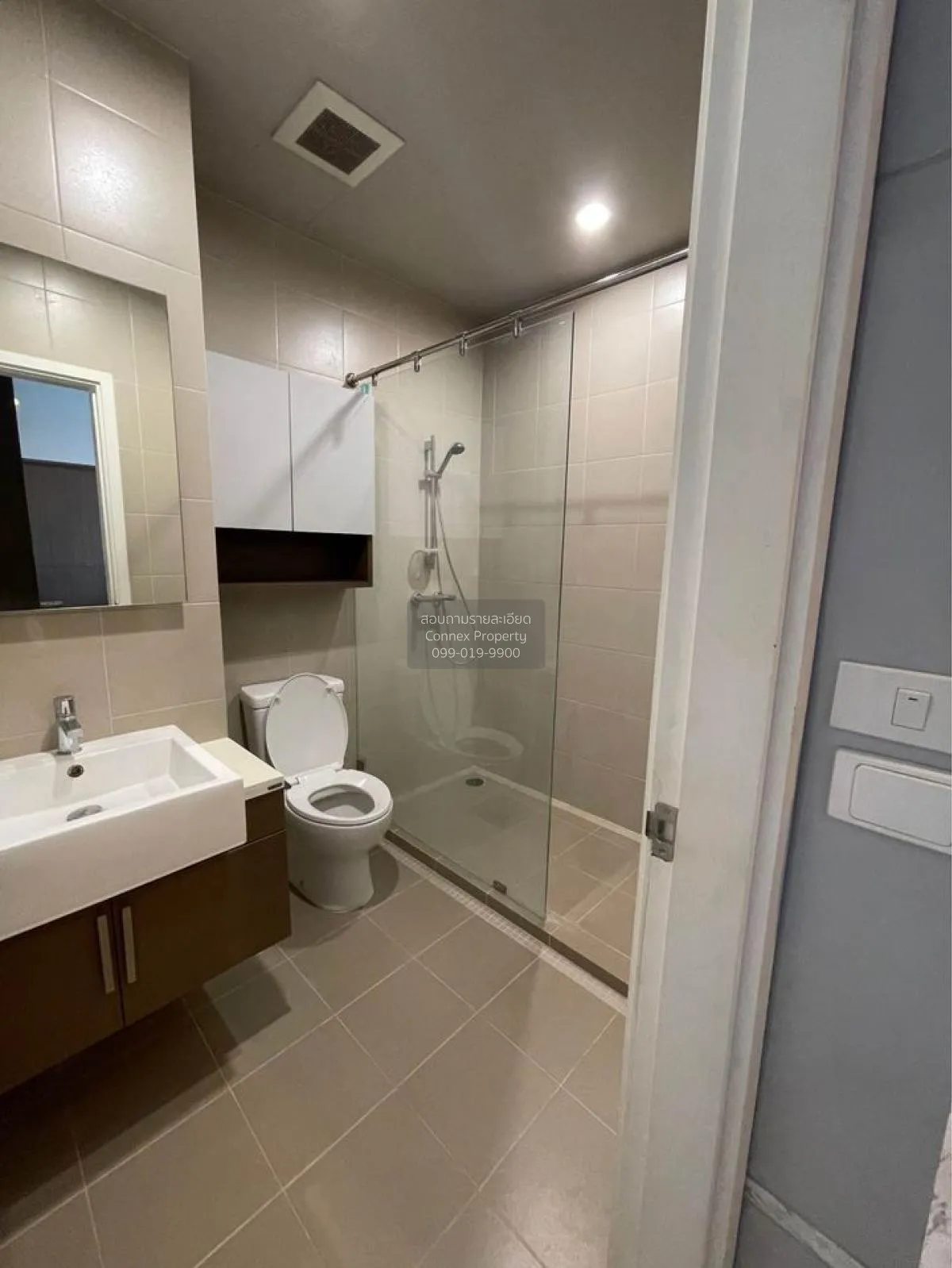 ขายคอนโด  ไฮฟ์ สาทร BTS-กรุงธนบุรี คลองต้นไทร เขต คลองสาน กรุงเทพ