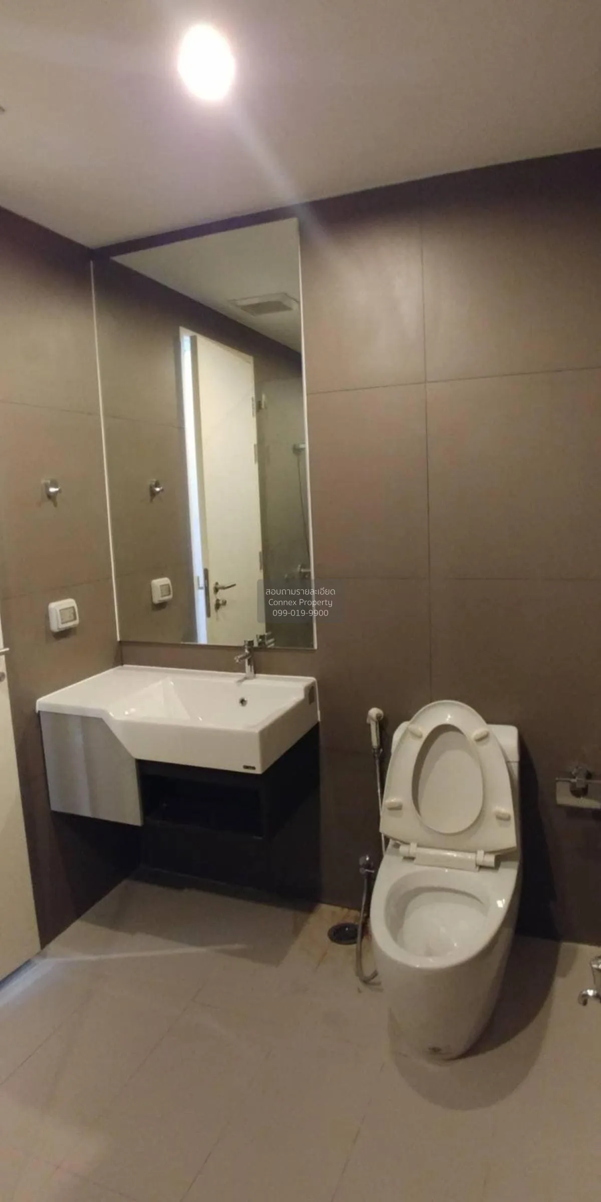 For Sale Condo , Movenpick Residences Condo Ekkamai , BTS-Ekkamai