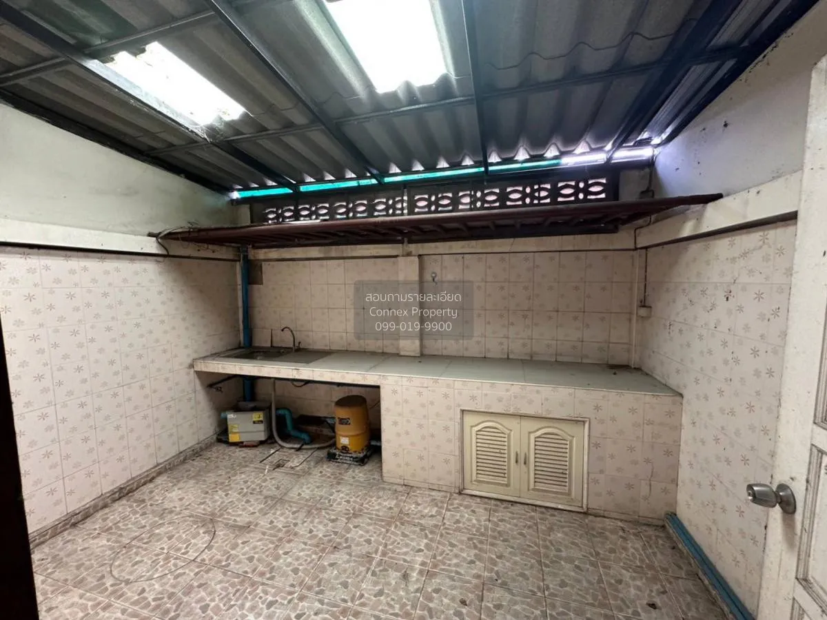 For Sale Commercial building, Phra Nakhon Si Ayutthaya , wide fro