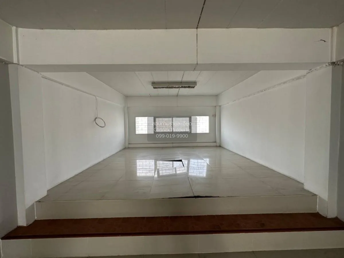 For Sale Commercial building, Phra Nakhon Si Ayutthaya , wide fro