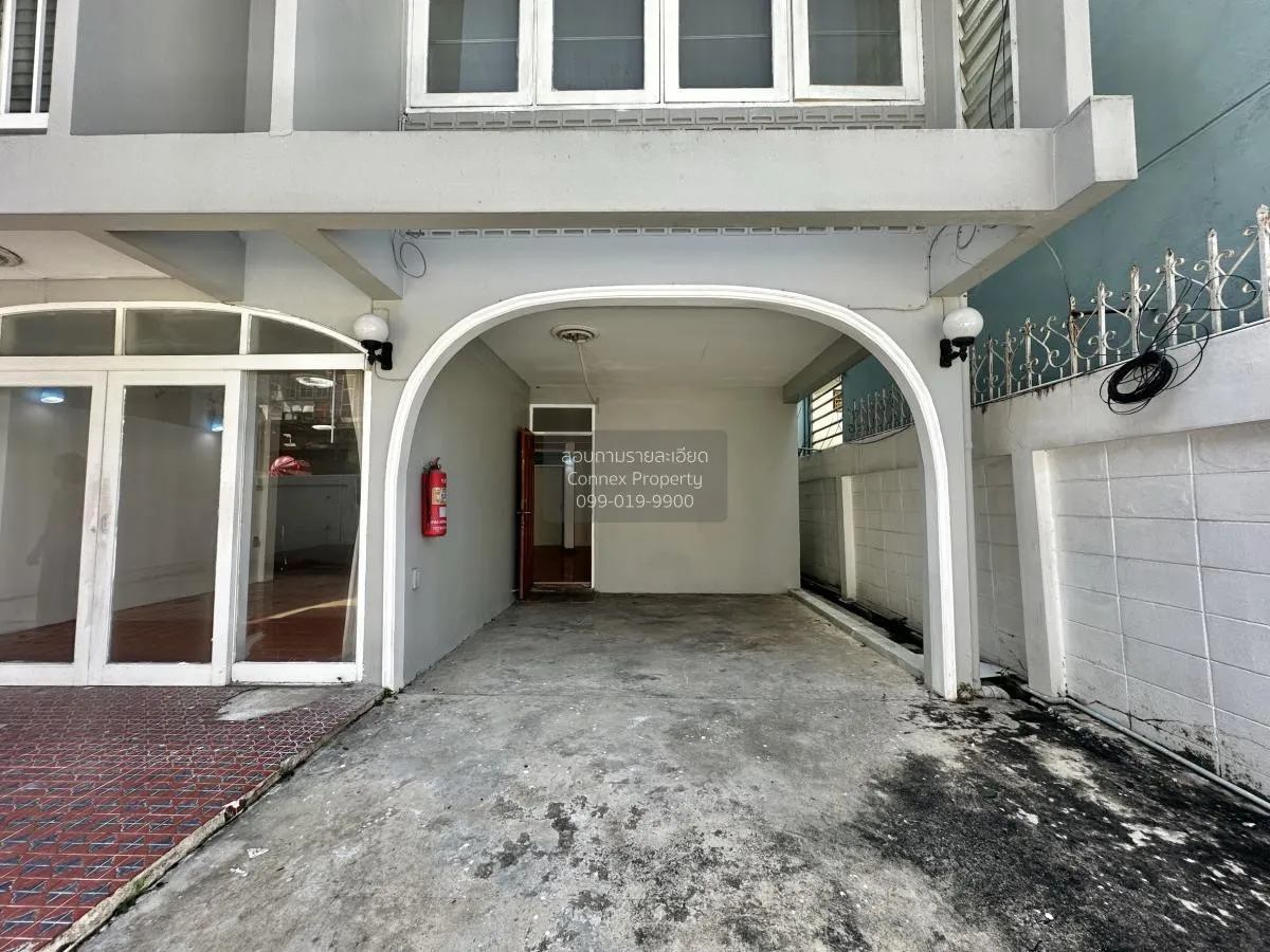 ขายบ้านเดียว 2 ชั้น พระราม5 ซอยสันติสุข ถนนนครไชยศรี เขต ดุสิต กร 3