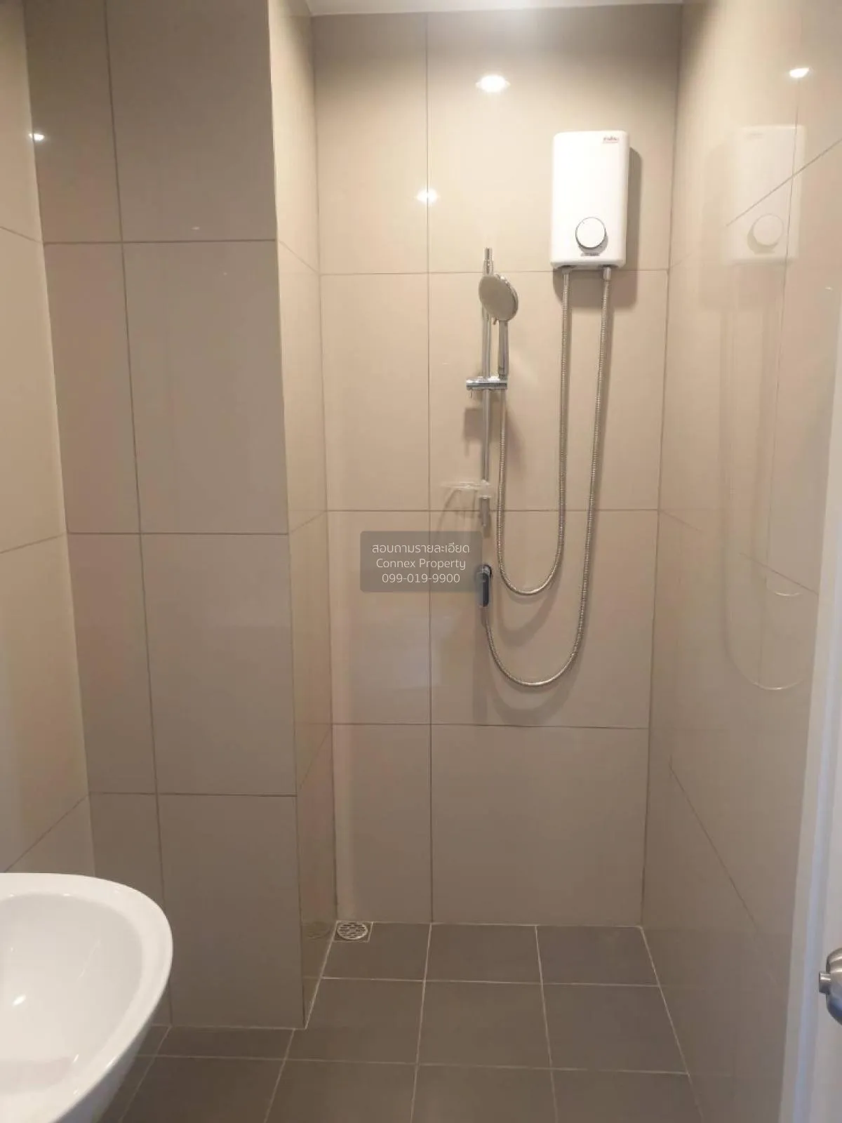 เช่าคอนโด  เดอะ ทรี หัวหมาก อินเตอร์เชนจ์ หัวหมาก เขต บางกะปิ กรุ