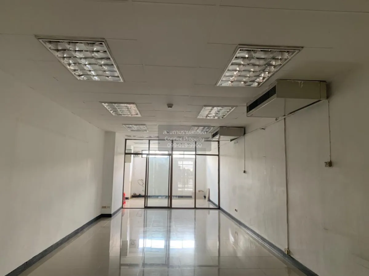 For Rent Office , Supalai Place Sukhumvit 39 , BTS-Phrom Phong ,  1