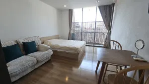 เช่าคอนโด  ควอด สาทร ฺBTS-เซนต์หลุยส์ ช่องนนทรี เขต ยานนาวา กรุงเทพ CX-88938