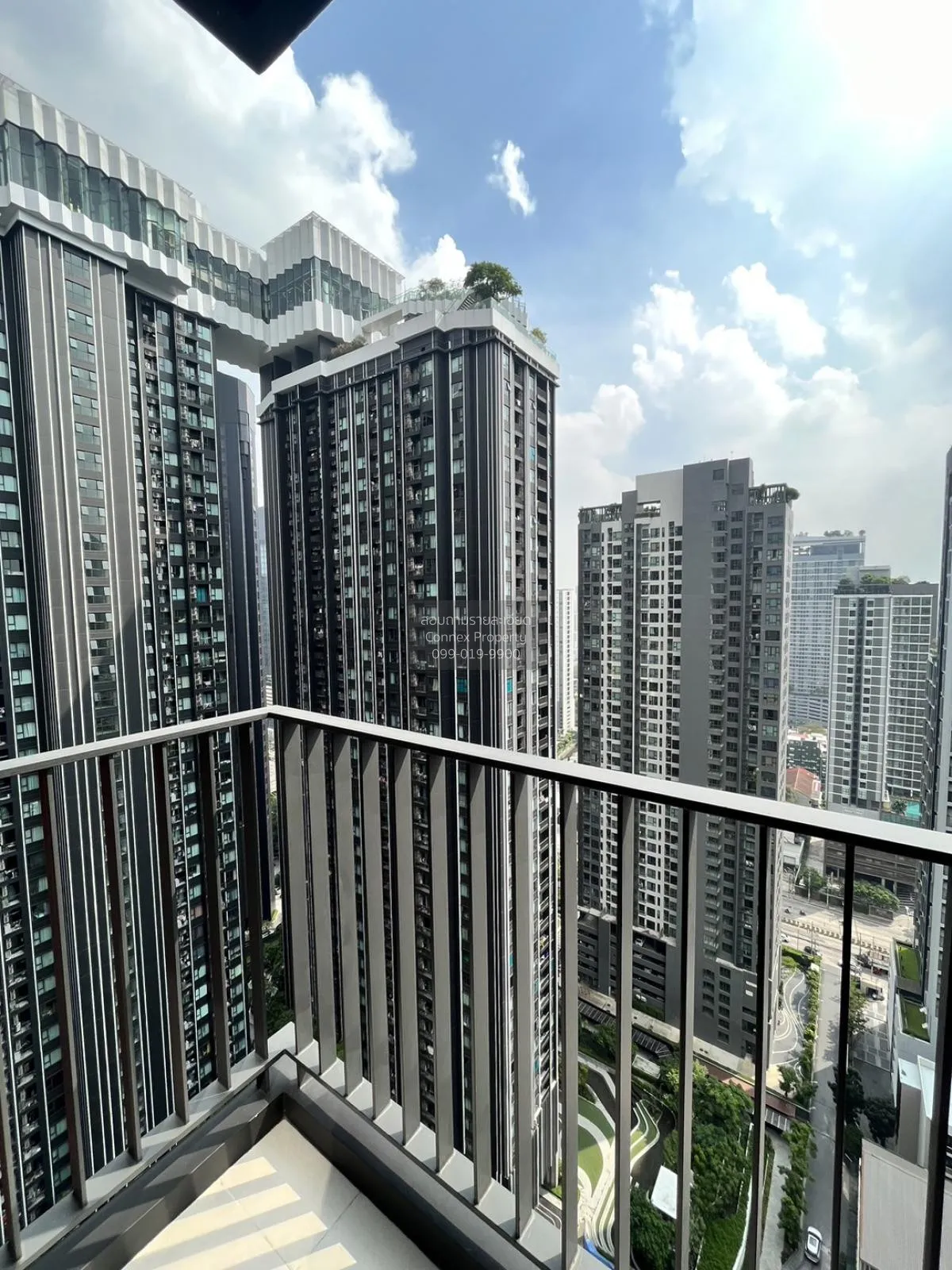 เช่าคอนโด  ไลฟ์ อโศก ไฮป์ พระราม 9 MRT-พระราม 9 มักกะสัน เขต ราชเ