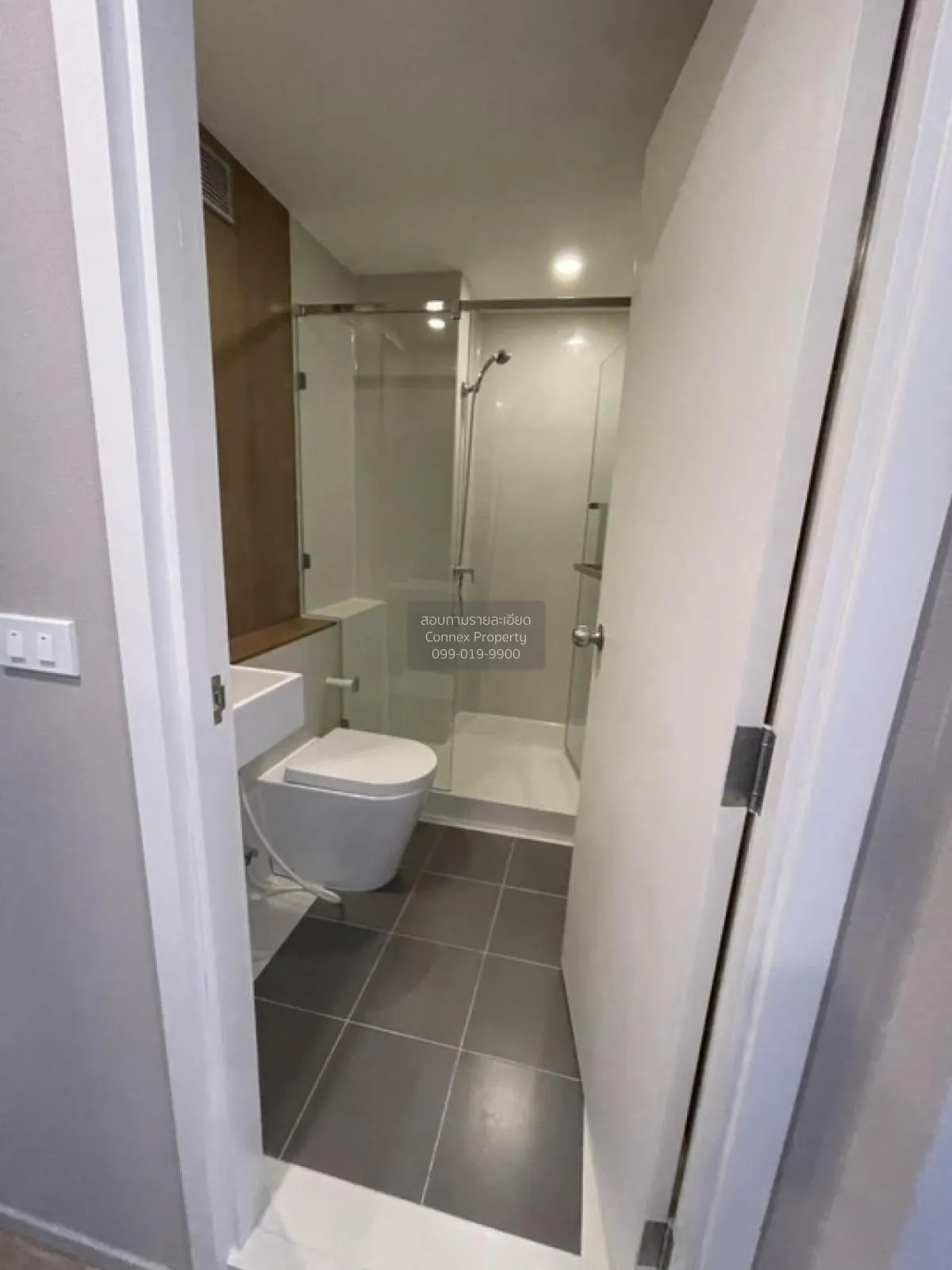 เช่าคอนโด  บลอสซั่ม คอนโด แอท สาทร - เจริญราษฎร์ BTS-สุรศักดิ์ ทุ