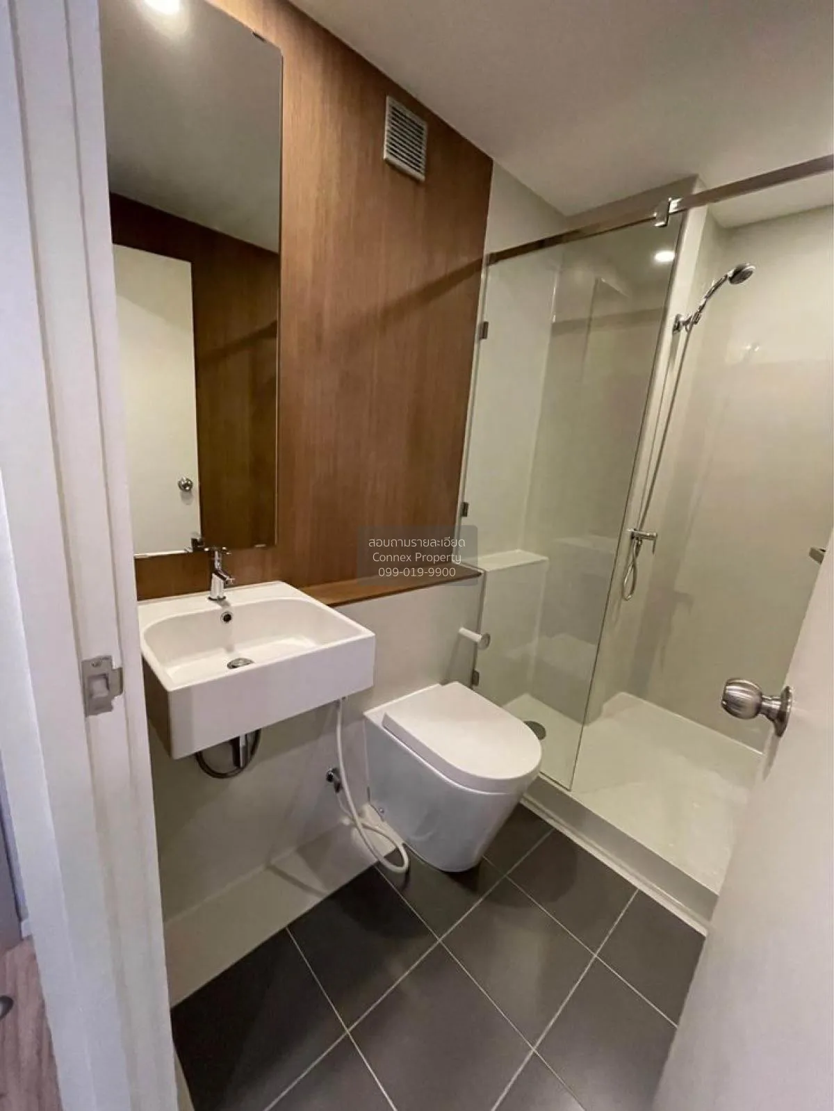 ขายคอนโด  บลอสซั่ม คอนโด แอท สาทร - เจริญราษฎร์ BTS-สุรศักดิ์ ทุ่