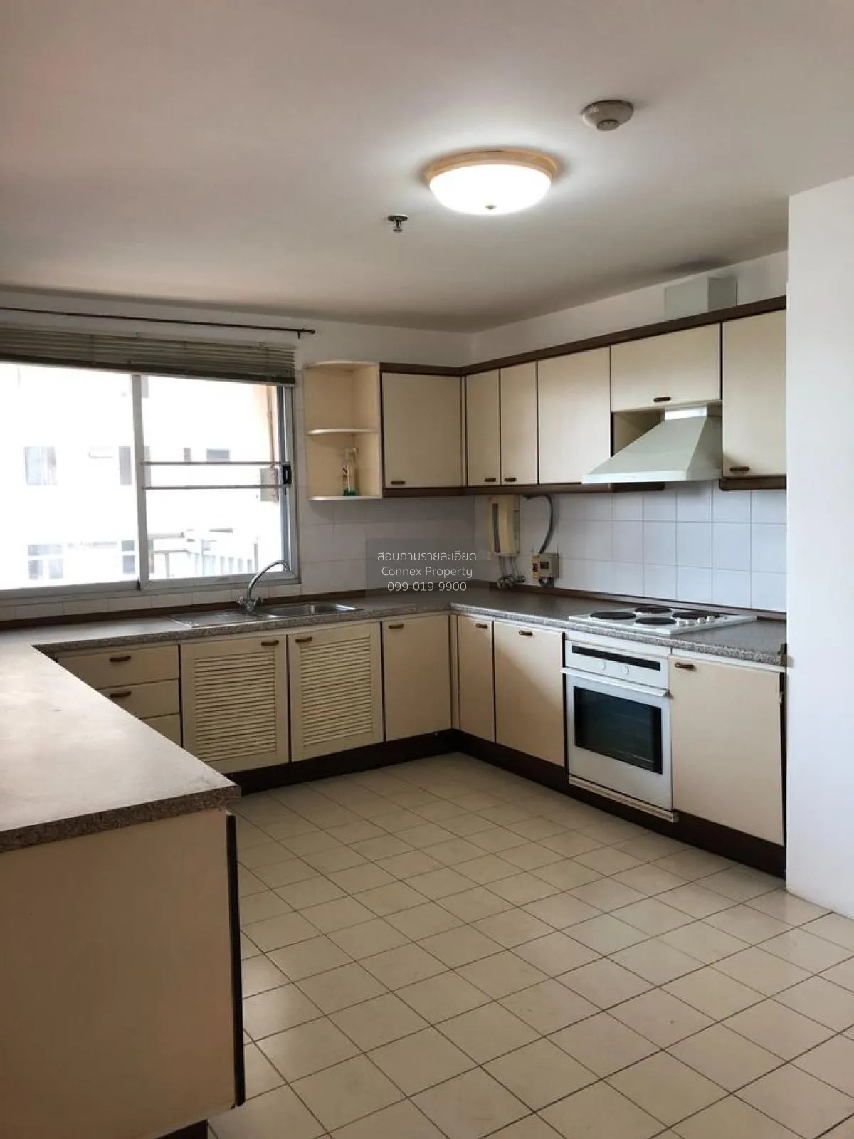 เช่าคอนโด  สาธร พาร์ค เพลซ MRT-สีลม ทุ่งมหาเมฆ เขต สาทร กรุงเทพ C