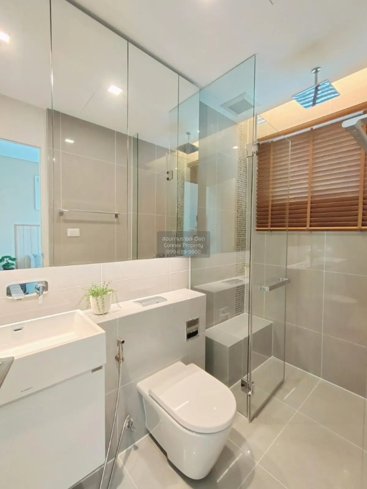 เช่าคอนโด  เดอะ เซนต์ เรซิเดนซ์ MRT-พหลโยธิน จอมพล  เขต จตุจักร ก