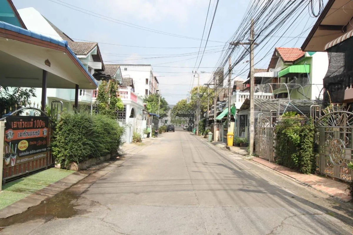 ขายทาวน์เฮ้าส์/ทาวน์โฮม  บ้าน สกุลทิพย์ ศาลาธรรมสพน์ เขต ทวีวัฒนา