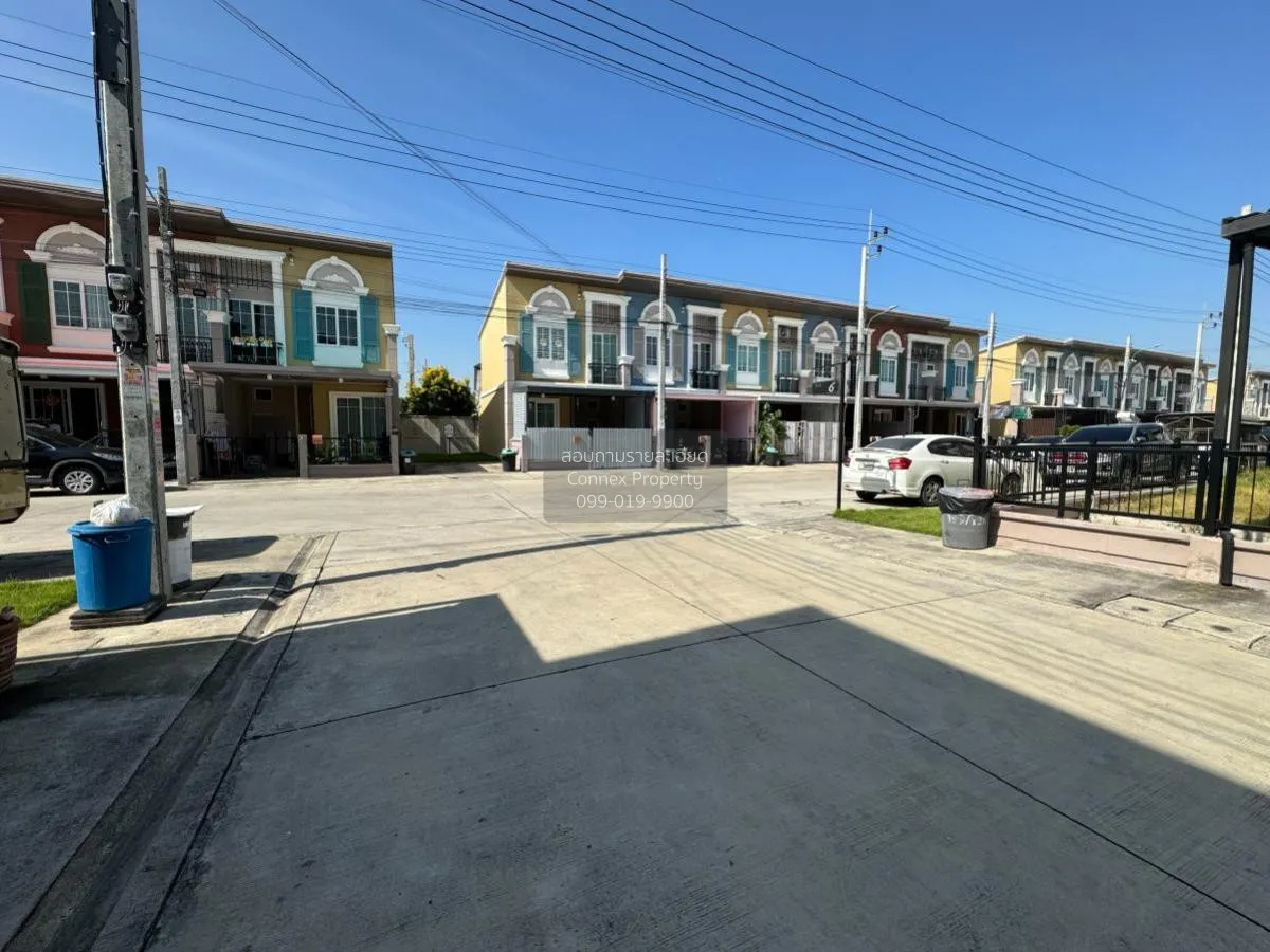 For Sale Townhouse/Townhome  , Golden Town 2 Bangkhae , corner un