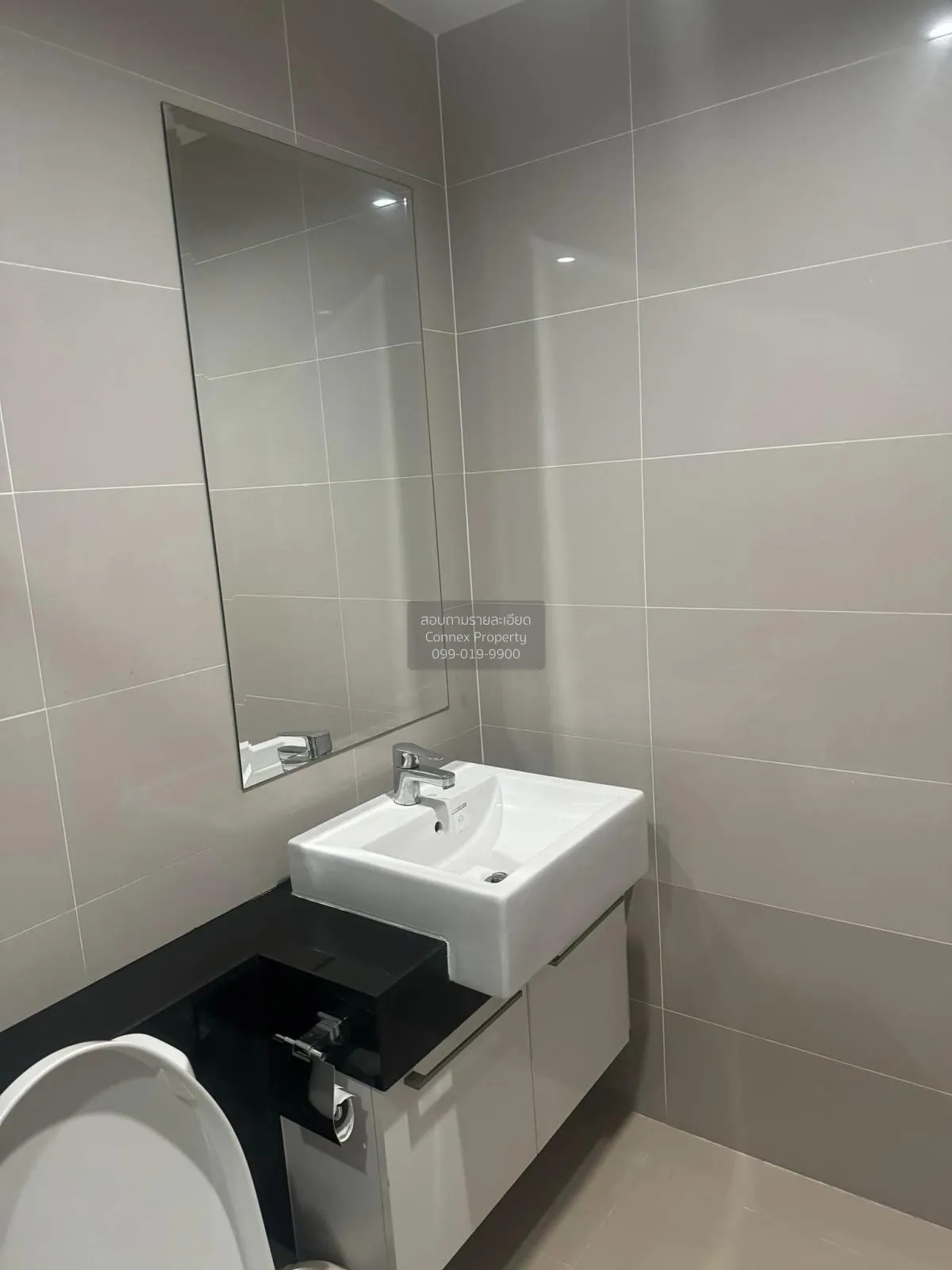 เช่าคอนโด  ศุภาลัย ไลท์ สาทร - เจริญราษฎร์ BTS-สุรศักดิ์ บางโคล่ 