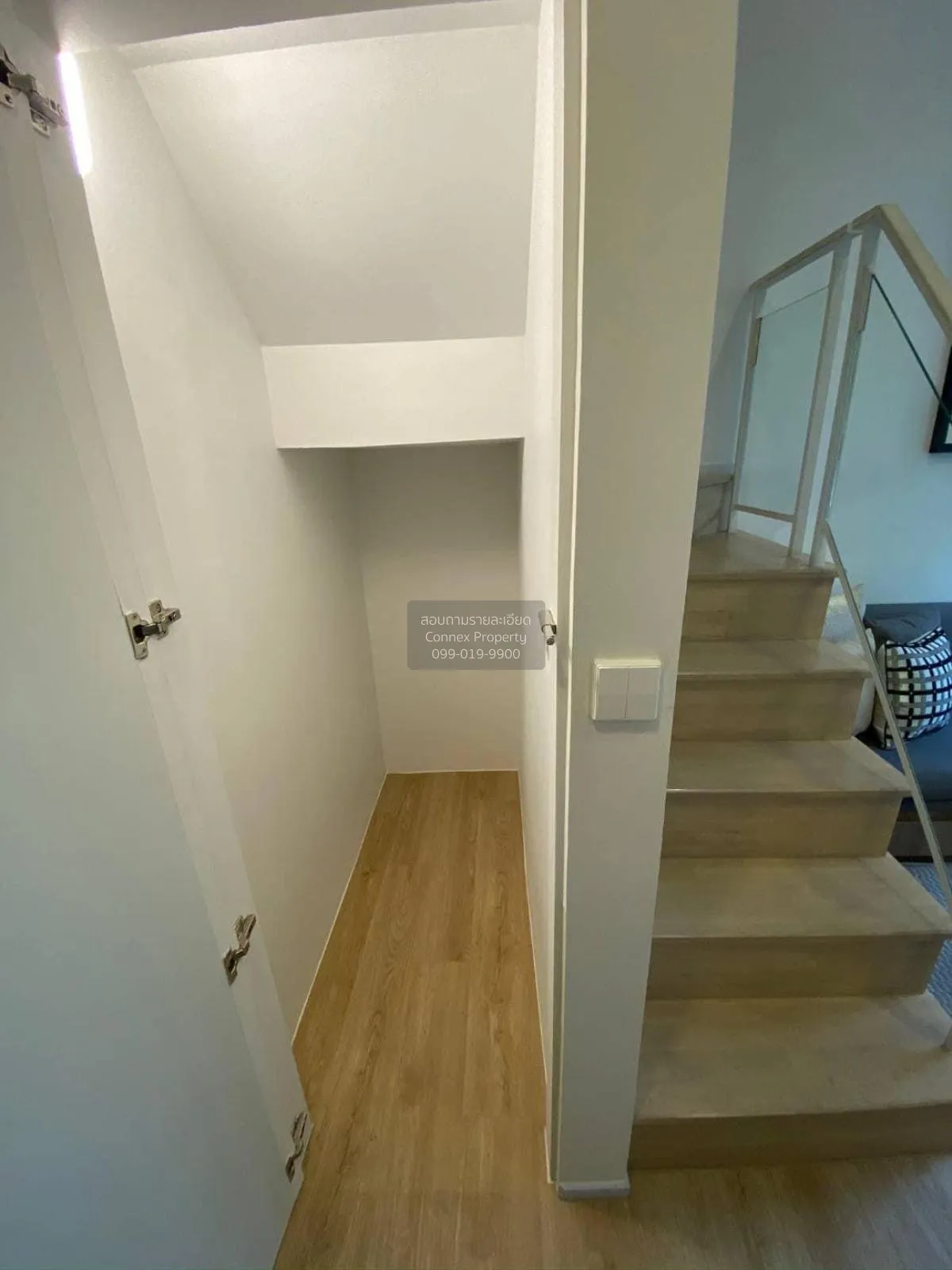 ขายคอนโด  ไซมิส พระราม 9 (แลนด์มาร์ค @MRTA Station) ดูเพล็กซ์ วิว