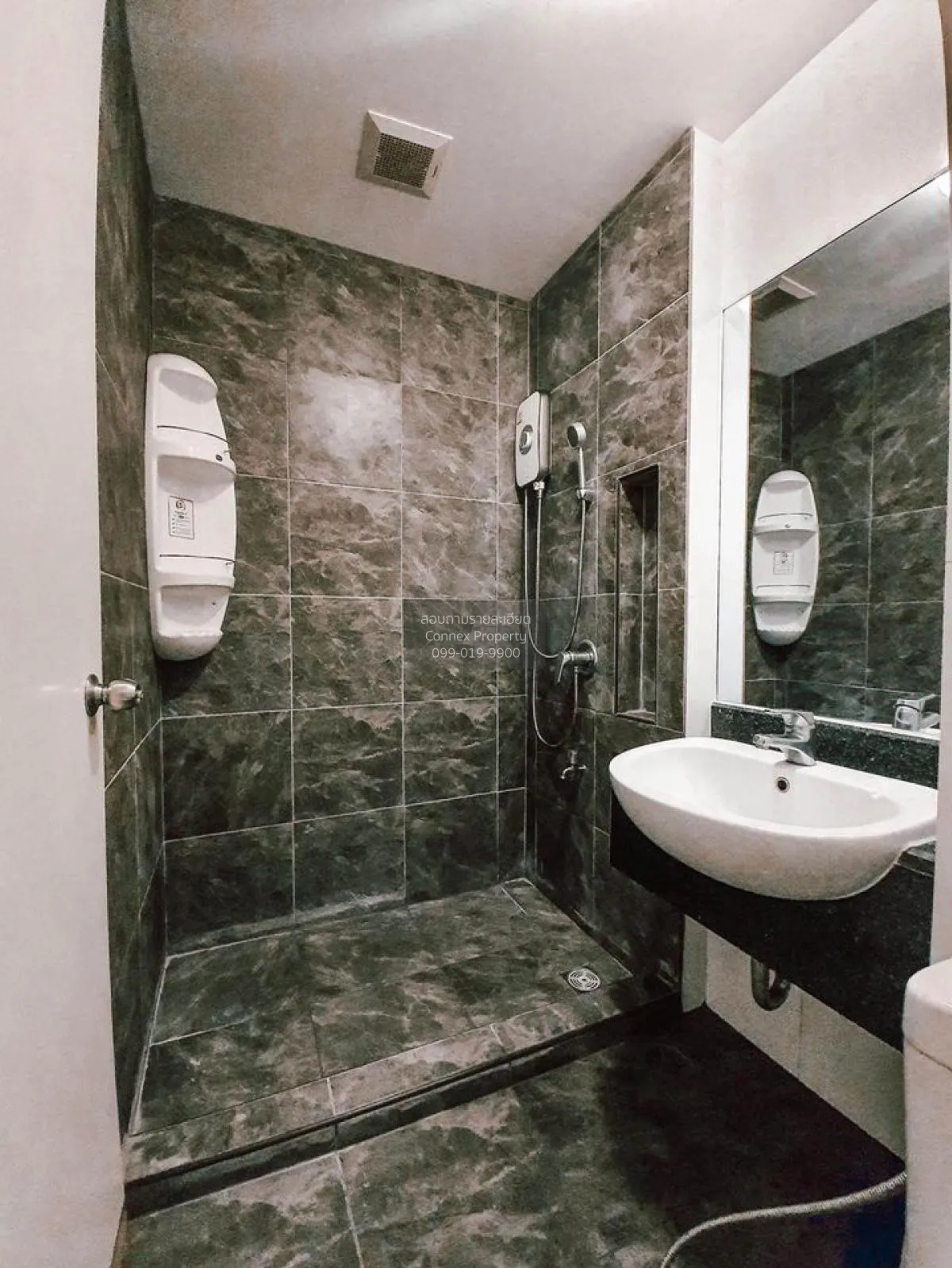 For Rent Condo , The Parkland Srinakarin Lakeside , Bang Na , Don