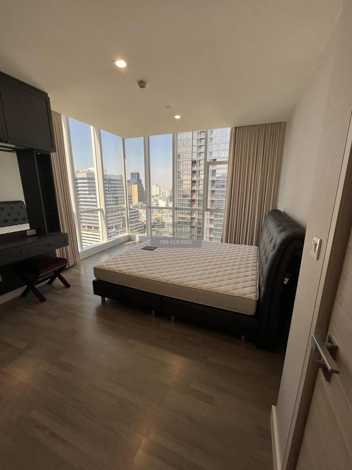 ขายคอนโด  เดอะ รูม สาทร - ถนนปั้น BTS-สุรศักดิ์ สีลม เขต บางรัก ก