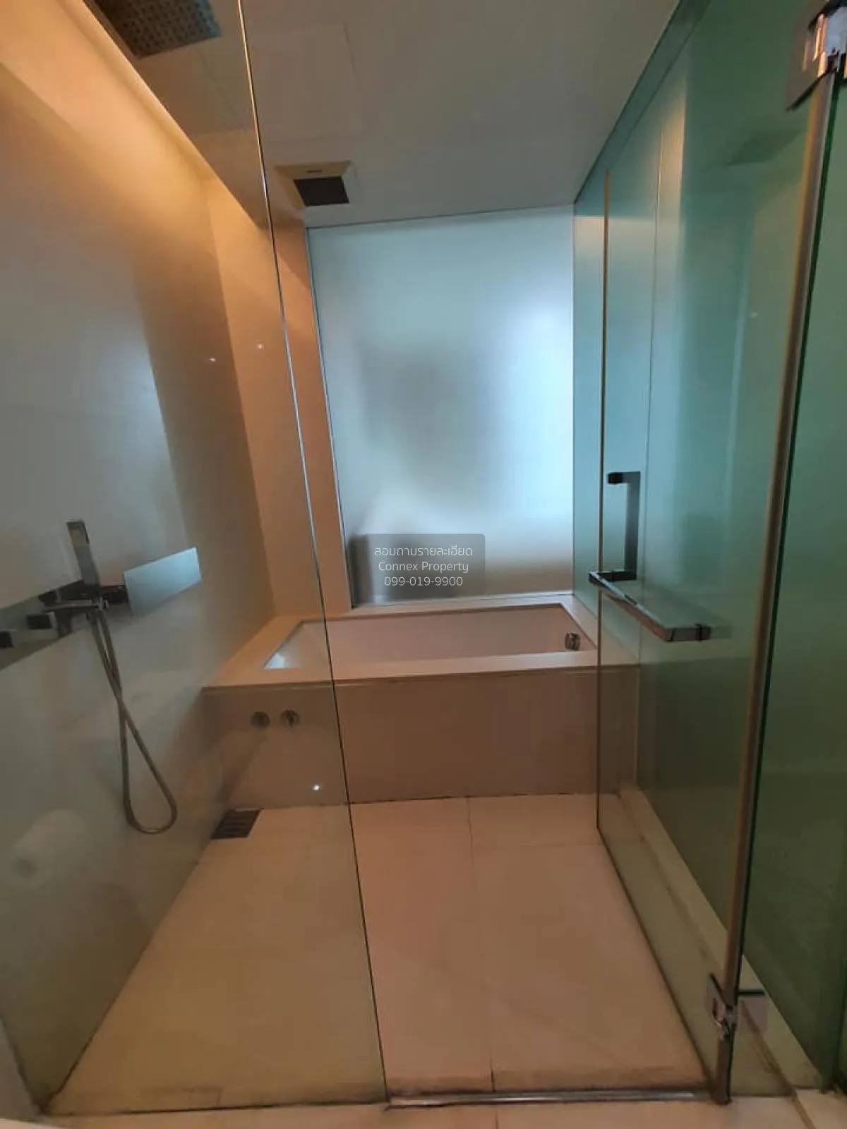 เช่าคอนโด  เดอะ รูม สุขุมวิท 21 BTS-อโศก คลองเตยเหนือ เขต วัฒนา ก