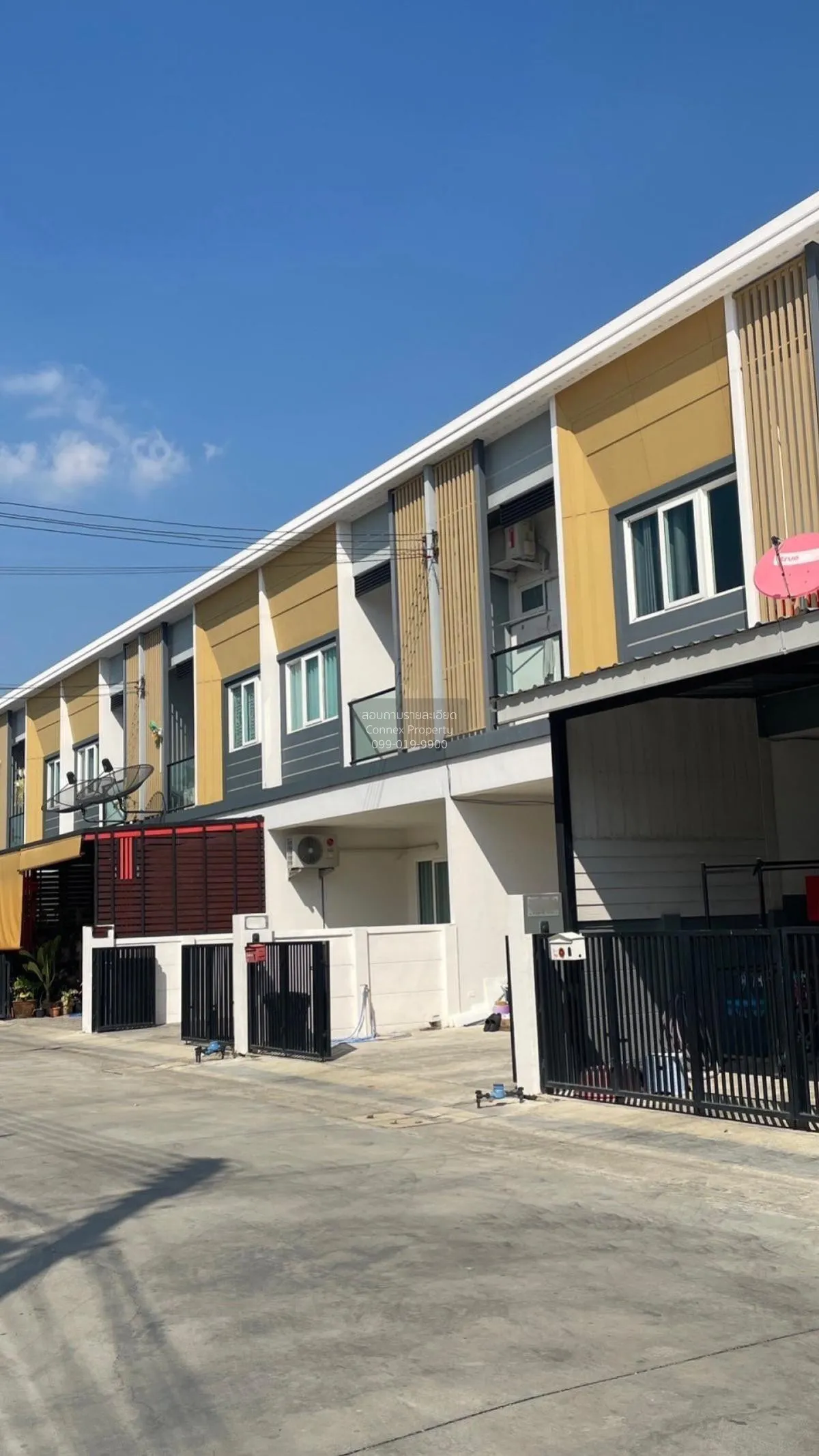 For Sale Townhouse/Townhome  , Baan Rom Mai Rojana , Sam Ruean ,  1