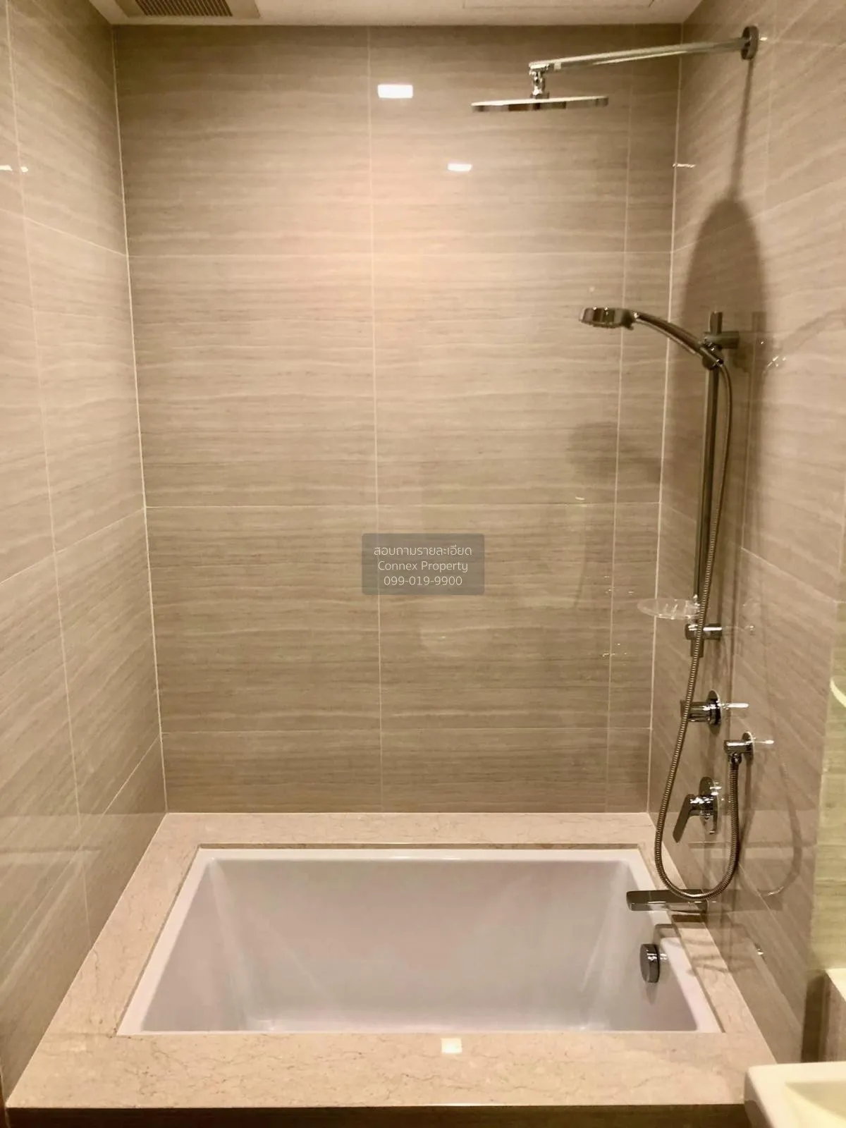 For Rent Condo , Noble BE 33 , high floor , BTS-Phrom Phong , Khl