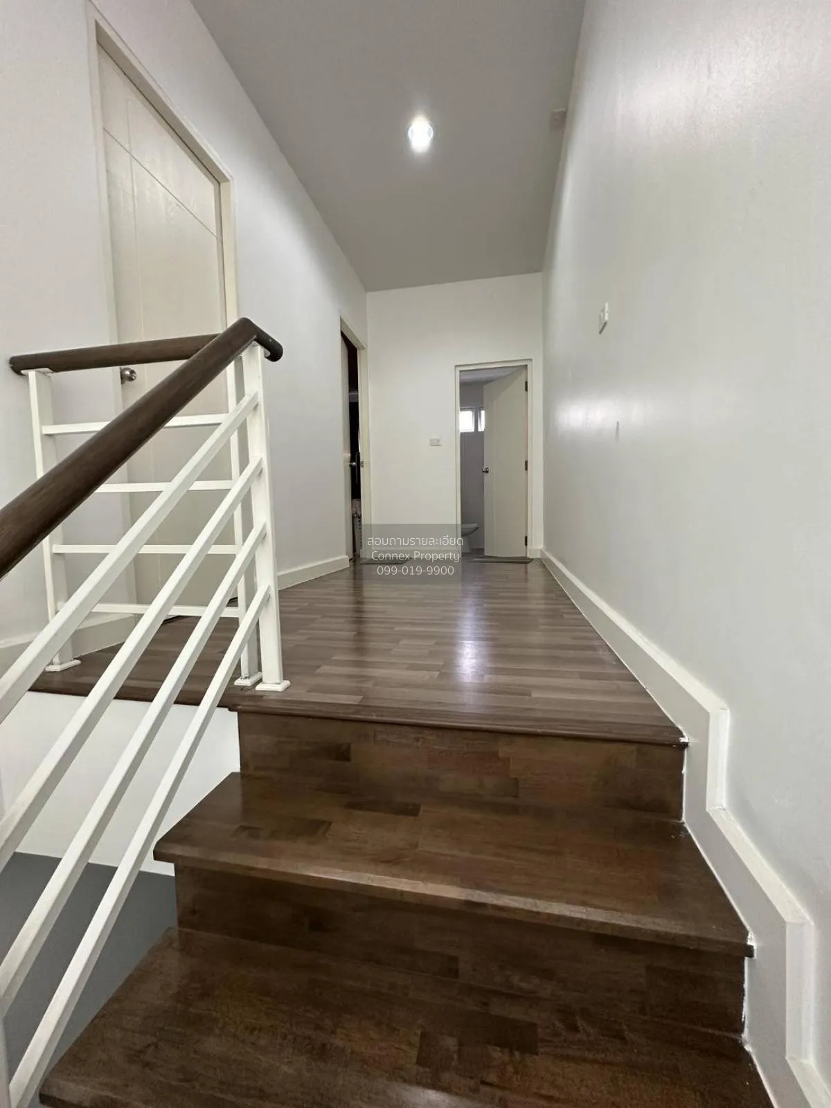 For Rent Townhouse/Townhome  , Bless Town Srinakarin - Namdang , 