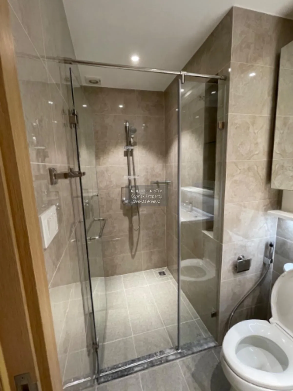 For Rent Condo , Regal Sathon - Naradhiwas , BTS-Chong Nonsi , Th