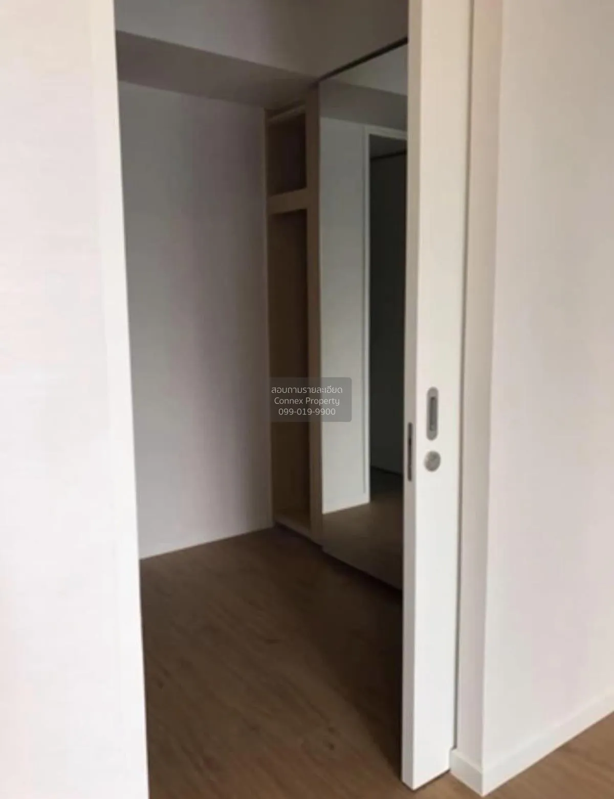 ขายคอนโด   ไซมิส สุรวงศ์ ห้องมุม MRT-สามย่าน สี่พระยา เขต บางรัก 