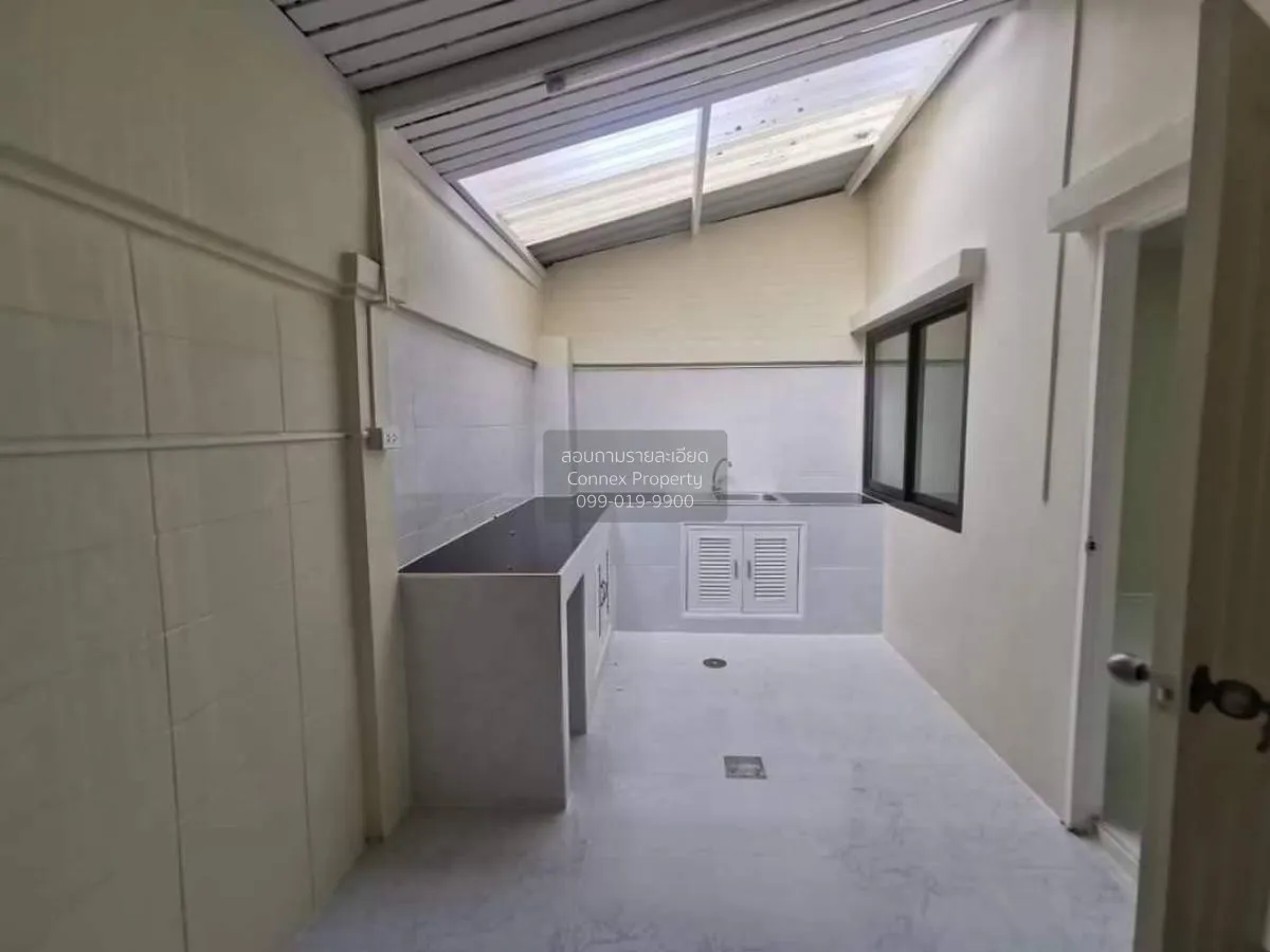 For Sale Townhouse/Townhome  , Baan Mak Mai Watcharapol , newly r