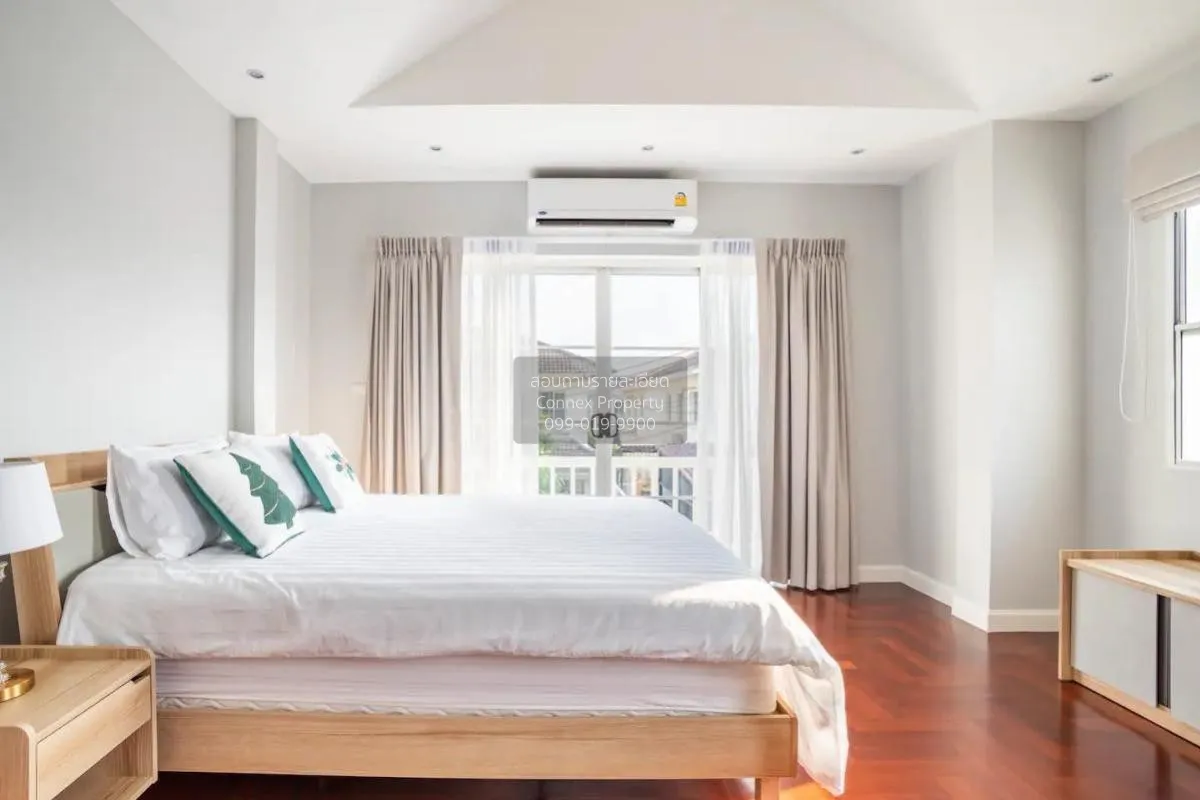 For Sale House , ChaiyaPruk Rangsit Klong 4 , corner unit , newly