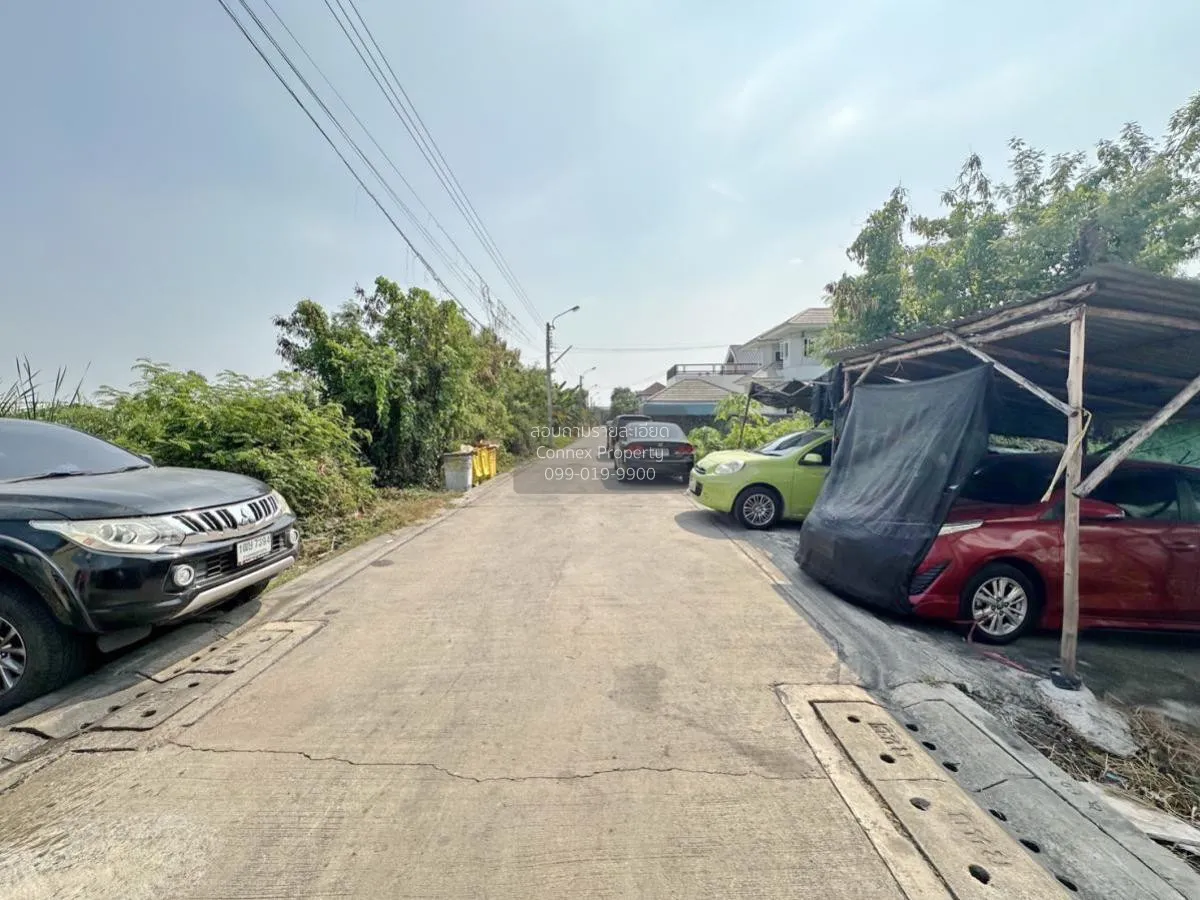 For Sale Apartments and houses in Nong Khaem District , Nong Khae