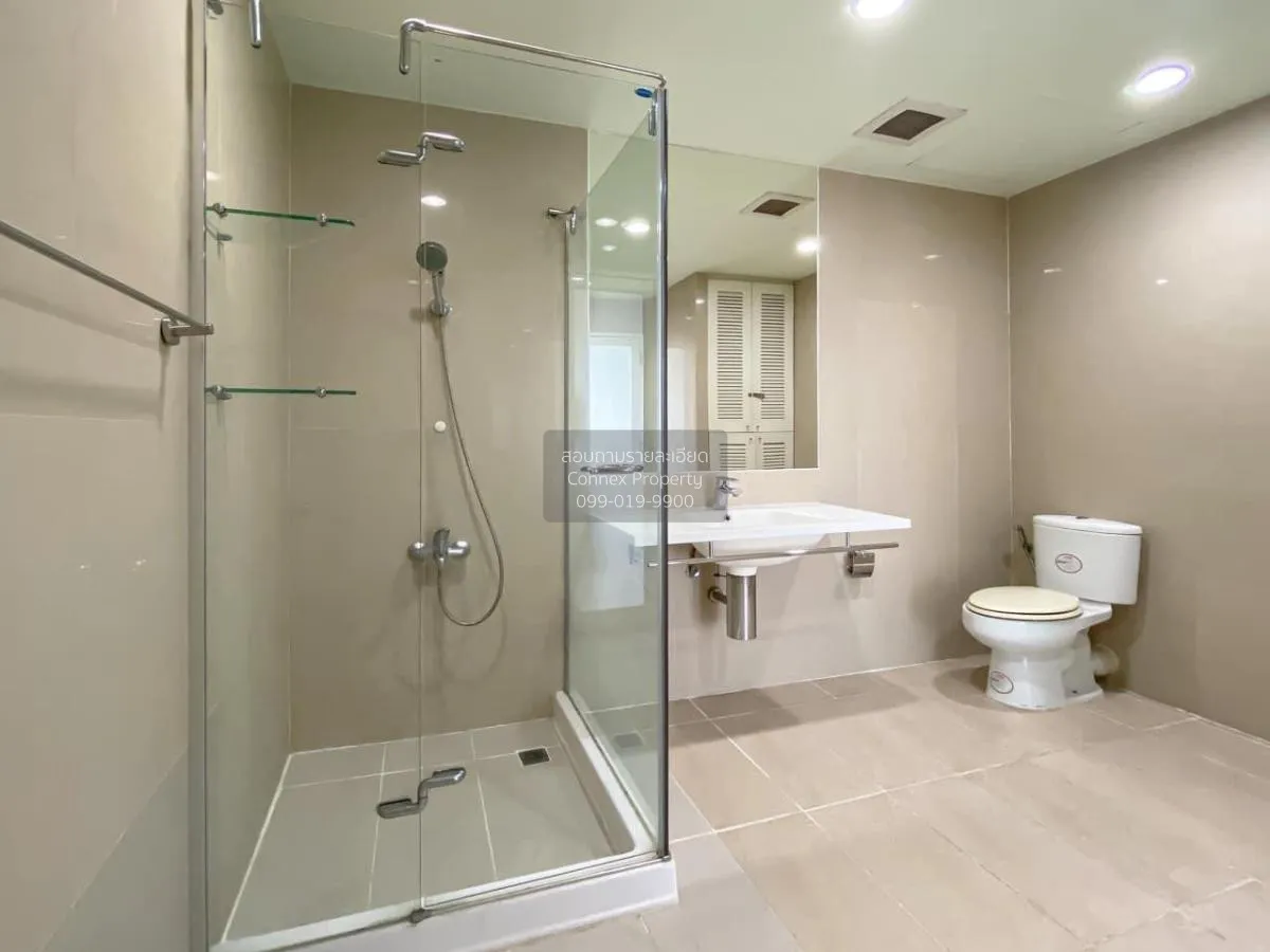 For Rent Condo , Baan Sathorn Chaopraya , nice view , river view  3