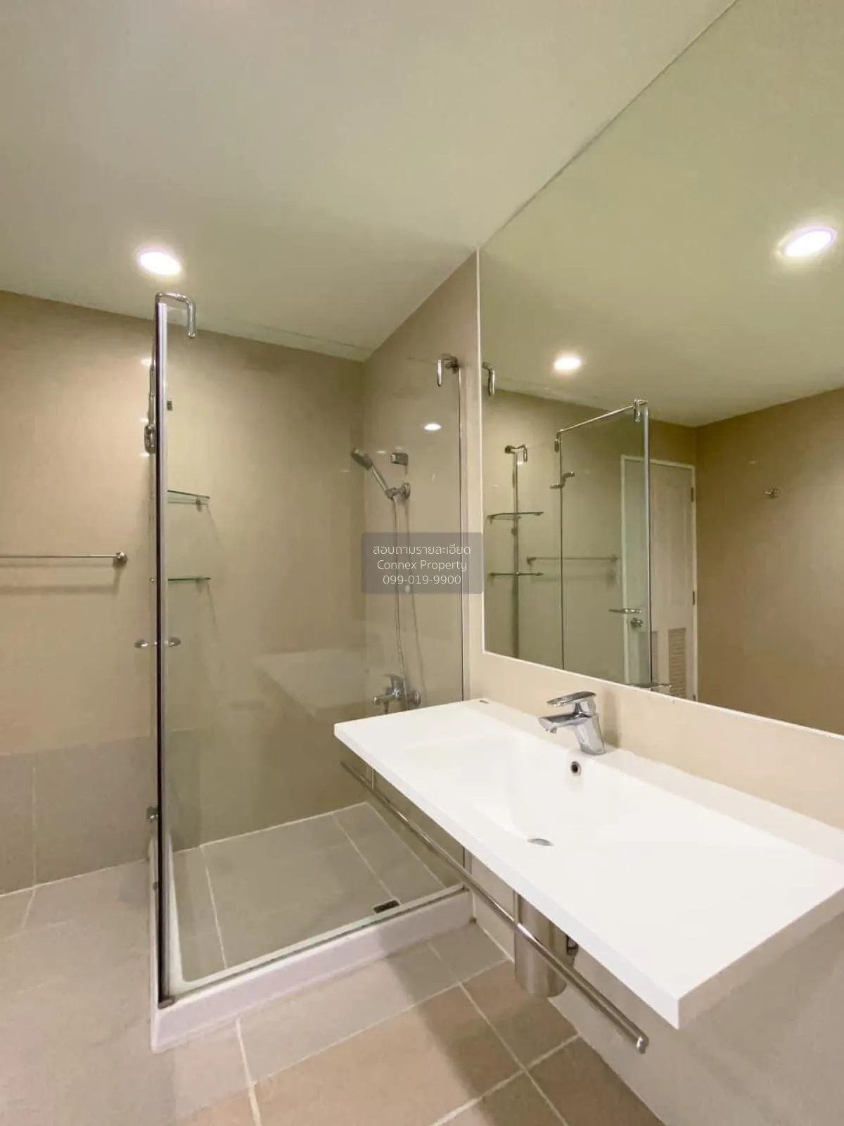 For Rent Condo , Baan Sathorn Chaopraya , nice view , river view 