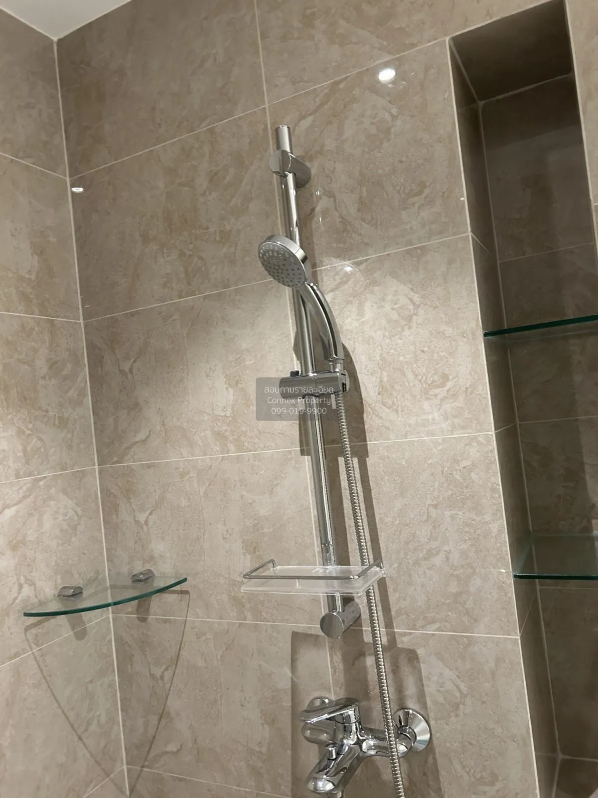 For Rent Condo , Regal Sathon - Naradhiwas , BTS-Chong Nonsi , Th