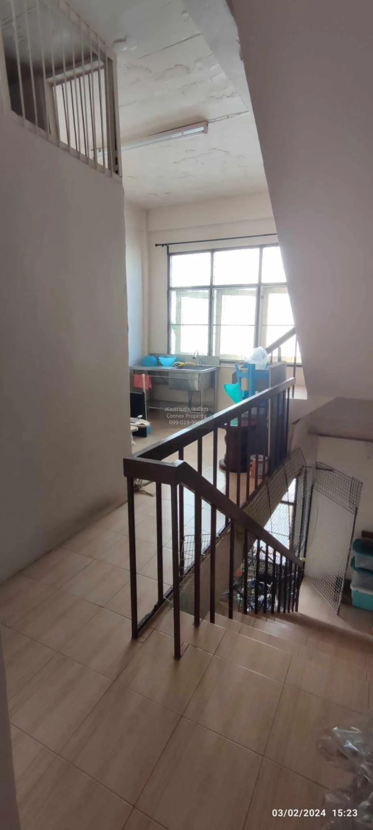 For Sale Commercial building, 4.5 floors, Soi Ekkamai 30. , Khlon