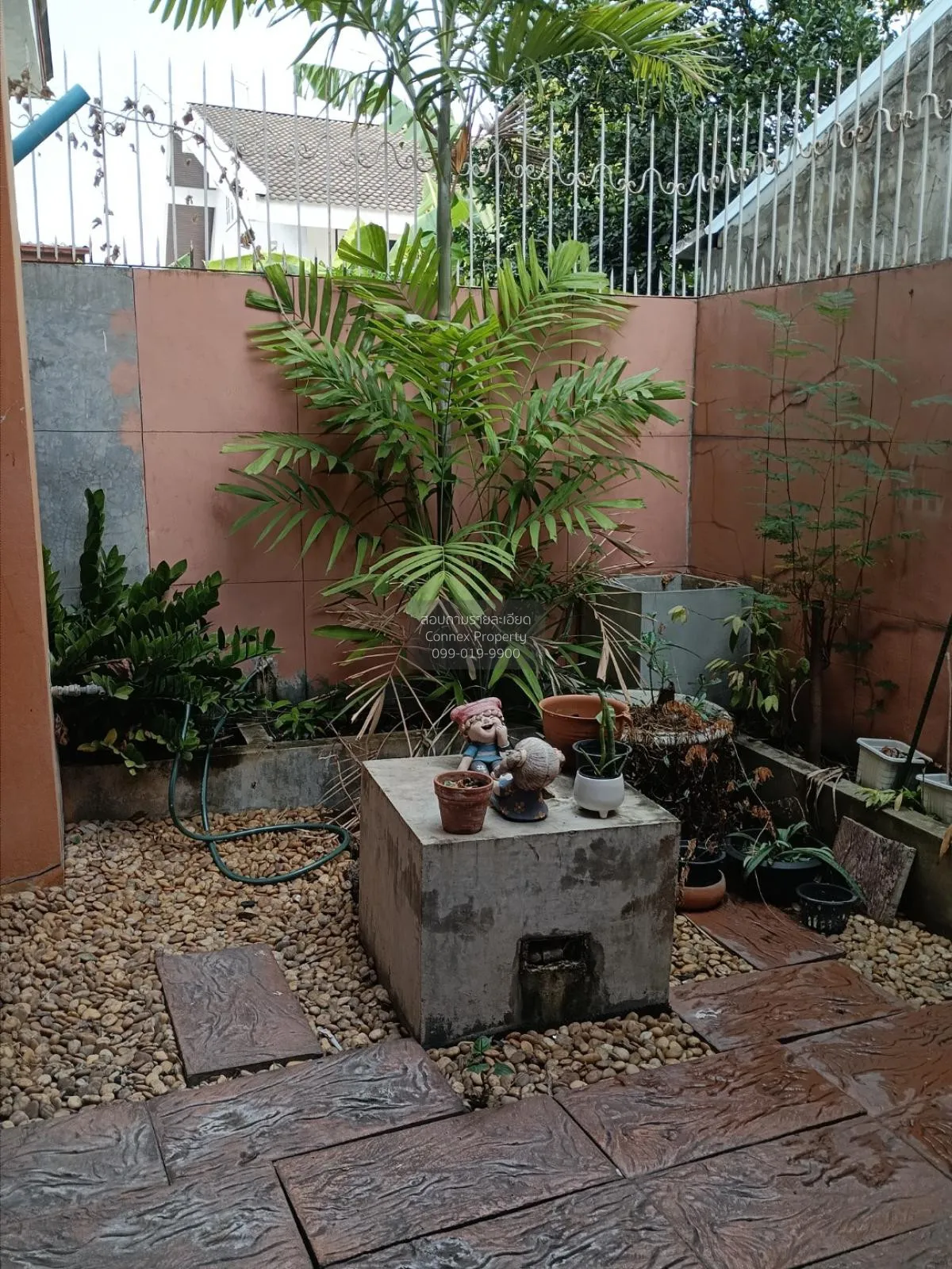 For Sale Commercial Building 4 storey Huai Kwang , Sam Saen Nok ,