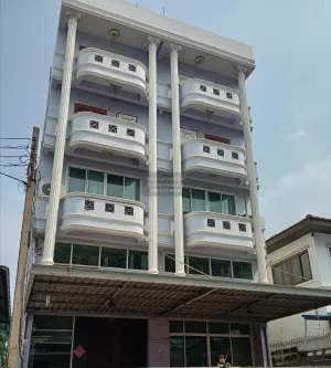 For Sale Commercial Building 4 storey Huai Kwang , Sam Saen Nok , Huai Khwang , Bangkok , CX-92377