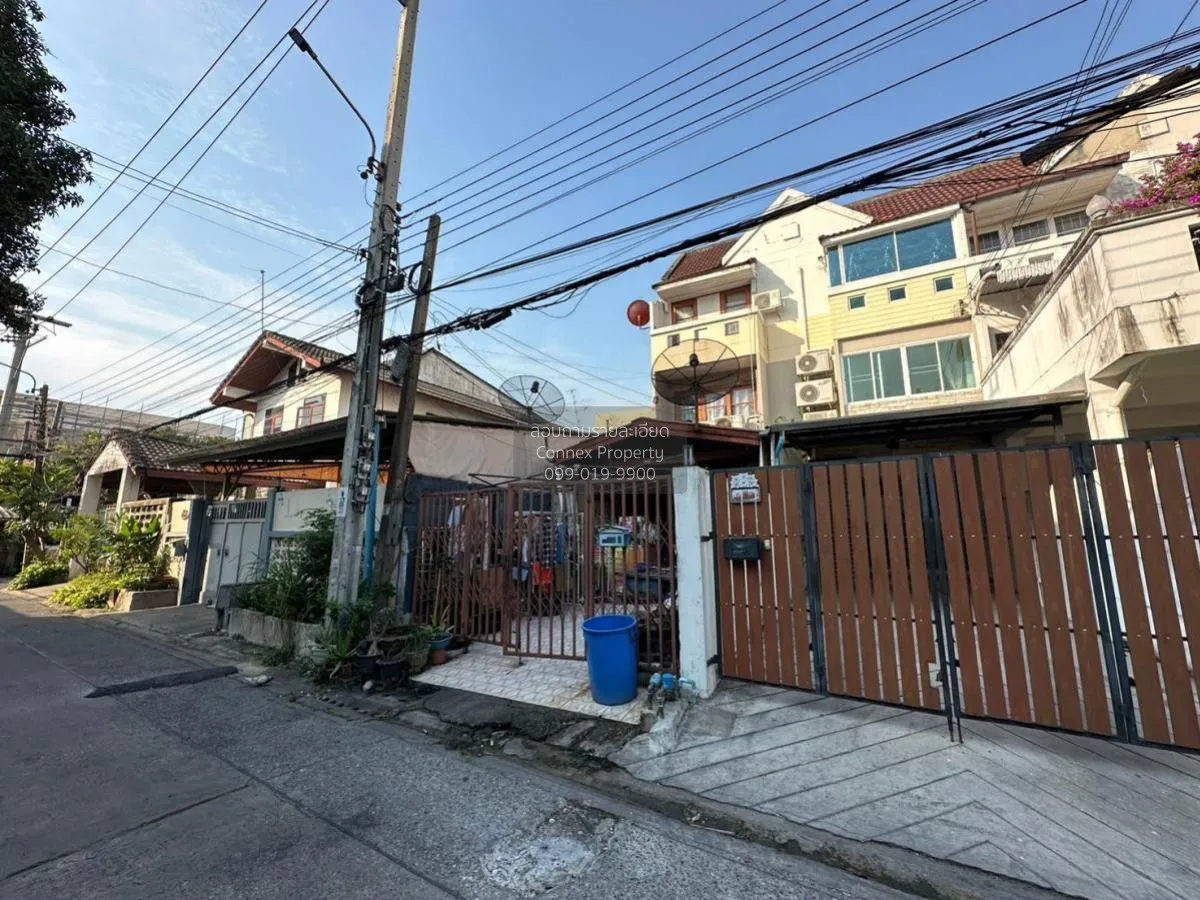 For Sale townhome, 2 storey,  soi  Lat Phrao 110 Yeak  3, , Wang  3