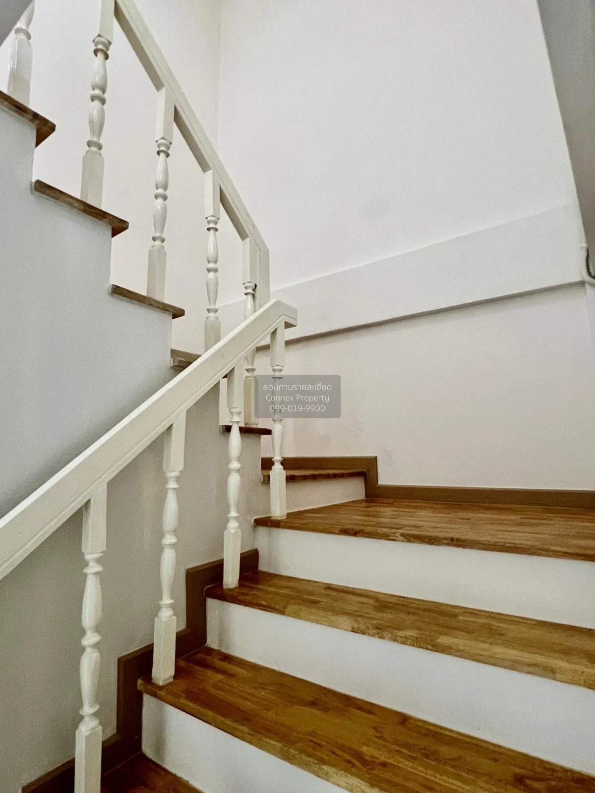 For Sale Townhome  Lat Phrao 41/1 , newly renovated , Sam Saen No