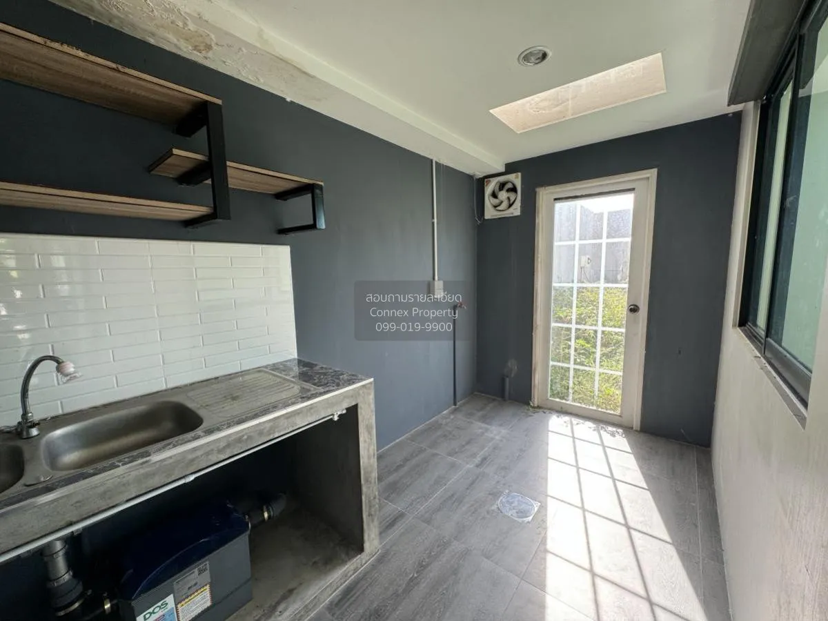 For Sale Townhouse/Townhome  , Siri Place Phetkasem-Sai 4 , corne