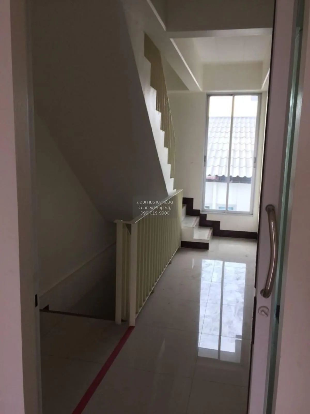 For Sale commercial building, 5 storey, Eua-Athorn, Bang Bua Thon